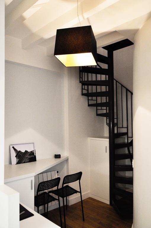 Duplex De Charme Au Coeur De Montmartre Apartment Paris Room photo
