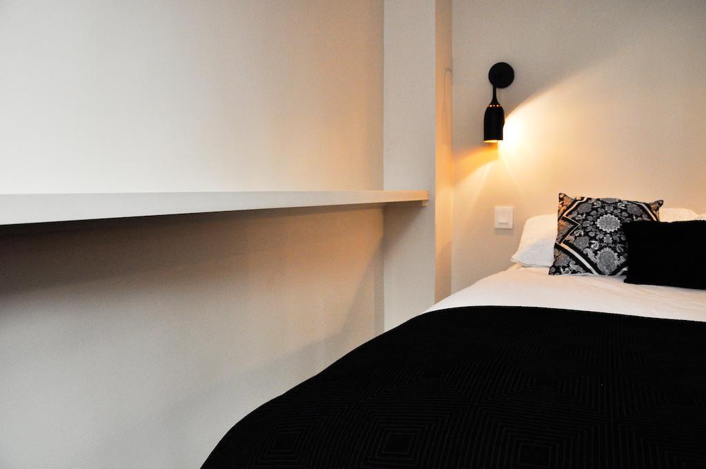 Duplex De Charme Au Coeur De Montmartre Apartment Paris Room photo