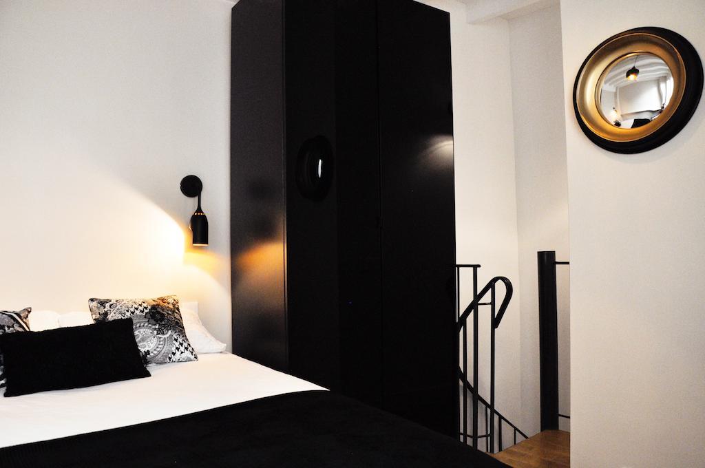 Duplex De Charme Au Coeur De Montmartre Apartment Paris Room photo