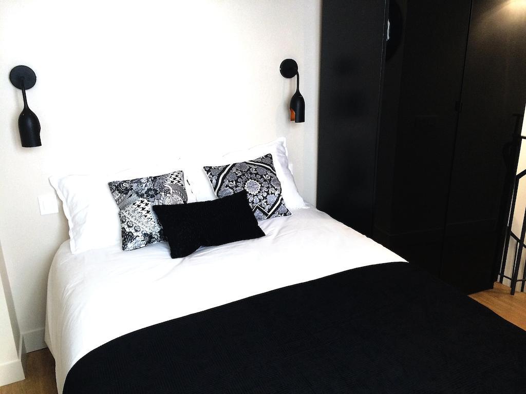 Duplex De Charme Au Coeur De Montmartre Apartment Paris Room photo